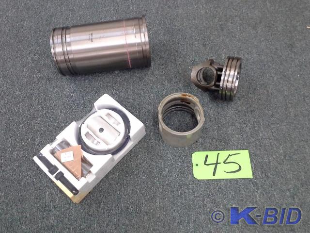 lot 45 image: KIT ENGINE CYLINDER R23532556 50 SE...