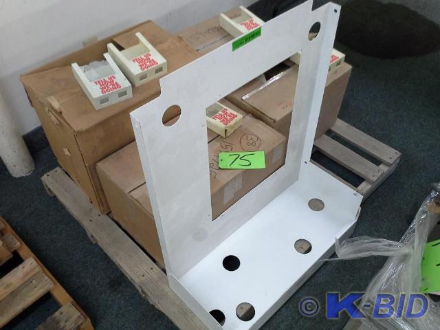 lot 75 image: PALLET LOT including Closeout Water...