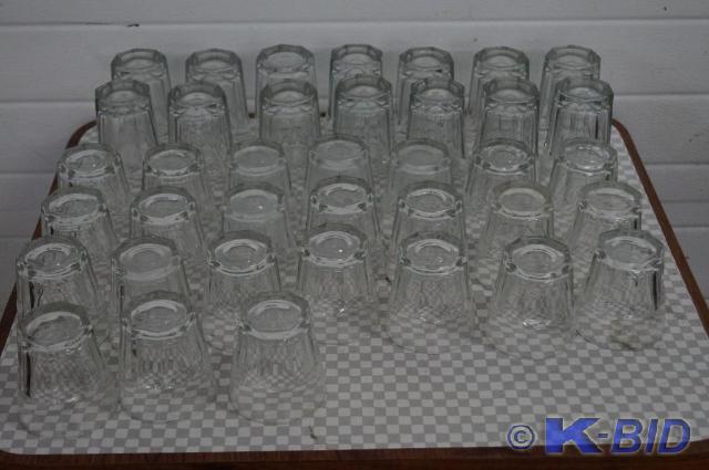 Lot of 14 glasses and 26 small glas...