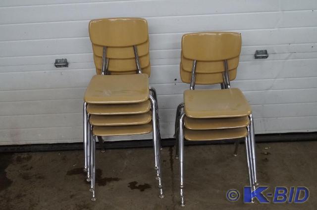 Lot of 7 chairs