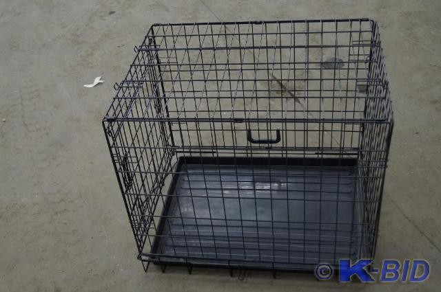 Fold down dog kennel