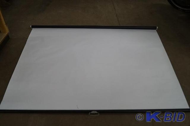 Draper V-Screen projection screen