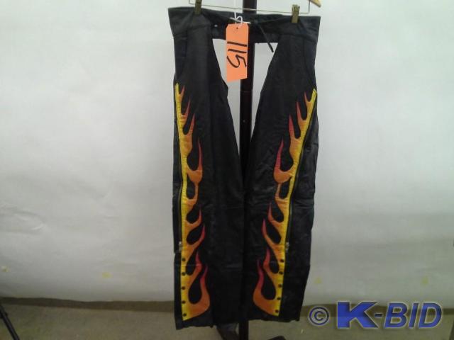 Hot Leathers Red Chaps, size Large....