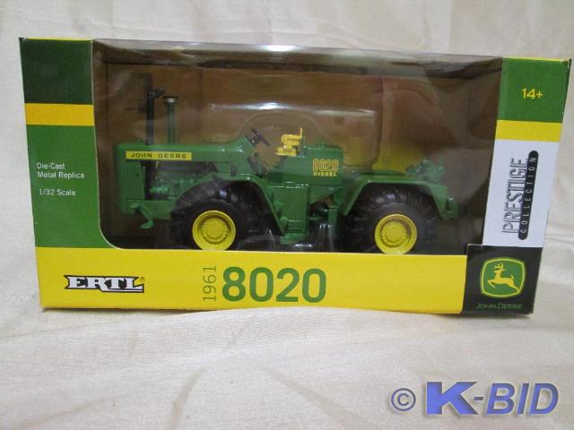 132 scale Ertl 1961 John Deere 802...