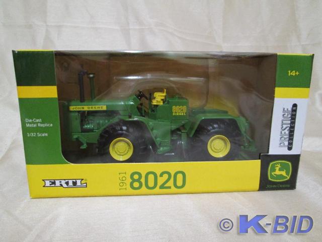 132 scale Ertl 1961 John Deere 802...