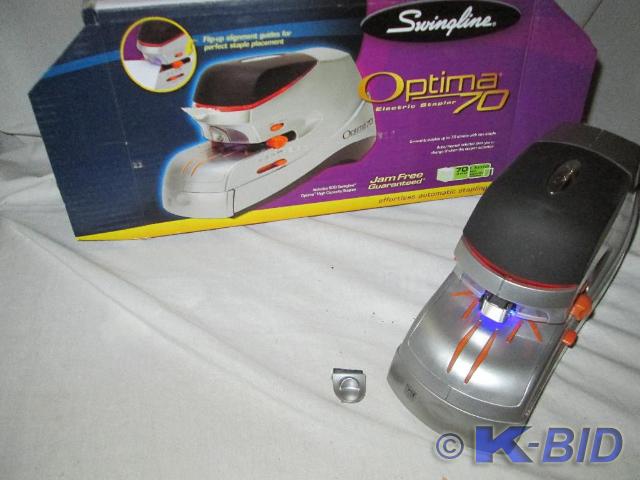 Swingline Optima 70 sheet electric ...
