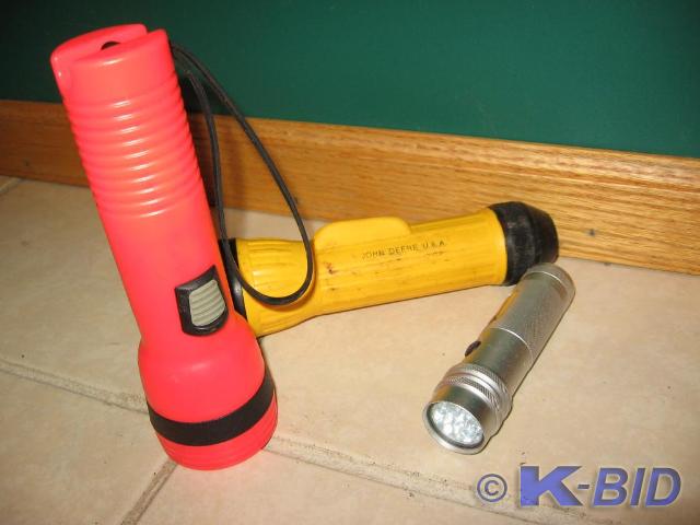 lot 123 image: Lot of John Deere, LED and orange f...