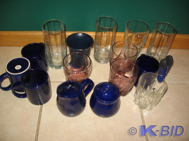 lot 142 image: Lot of assorted glasses