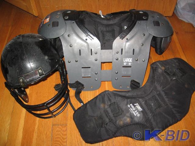 lot 162 image: Tag pro 300 pads and helmet, 18 - 1...
