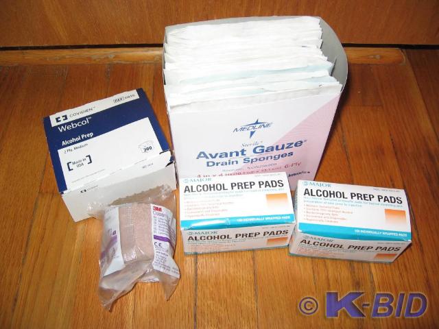 lot 166 image: Lot of Gauze pads, alcohol wipes, a...