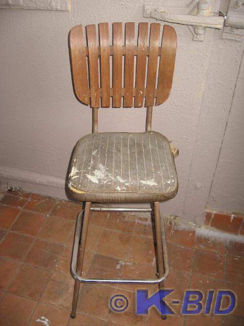 lot 18 image: Vintage wood back chair, seat is to...