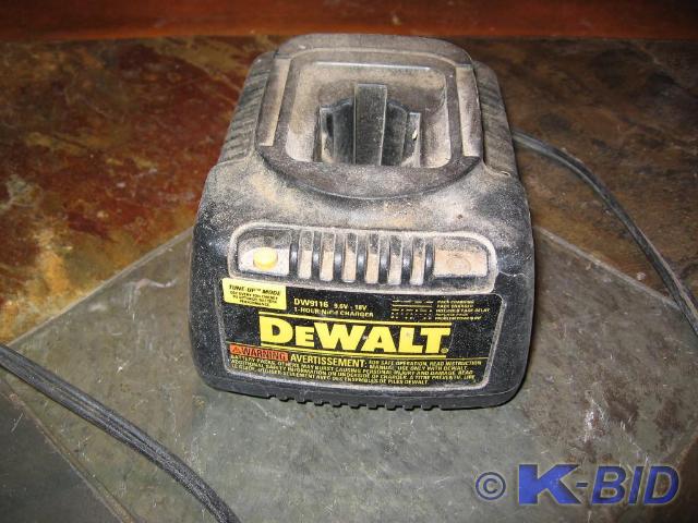 lot 20 image: Dewalt DW9116 9.6 - 18 vVolt 1 hour...