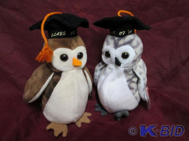 lot 119 image: Ty Beanie Babies. Class of 98 Wis...