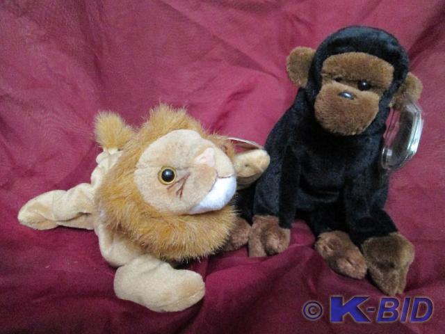 lot 123 image: Ty Beanie Babies. Roary the lion an...