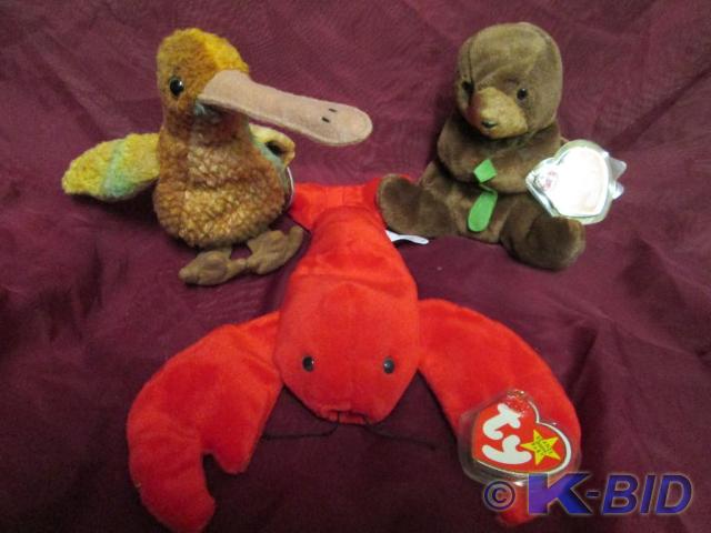 lot 127 image: Ty Beanie Babies. Beak the platipus...