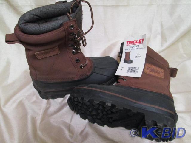lot 144 image: Tingley Classic waterproof pack boo...