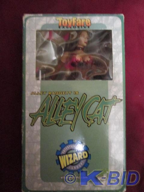 lot 166 image: ToyFare exclusive Alley Cat figur...