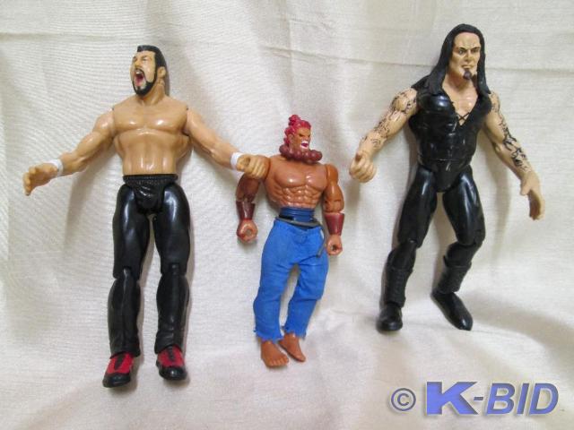 lot 170 image: WWF action figures.