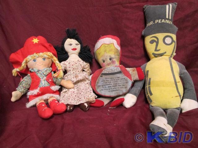 lot 190 image: Lot of vintage rag dolls. Each need...