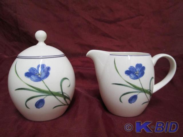 lot 208 image: Very nice creamer and sugar bowl se...