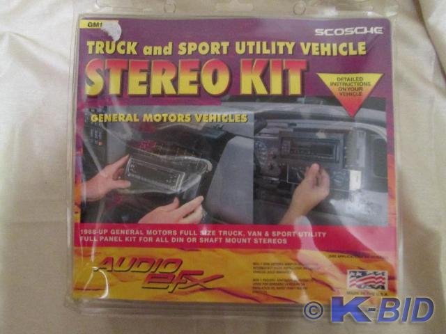 lot 22 image: Scosche stereo facing kit for 1988 ...