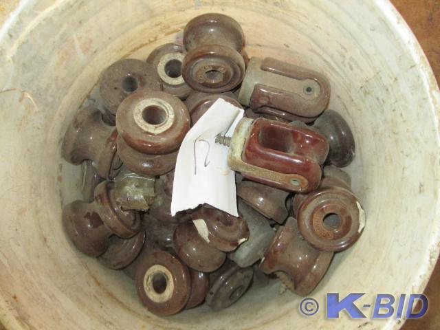 lot 270 image: Lot of electric fence accessories