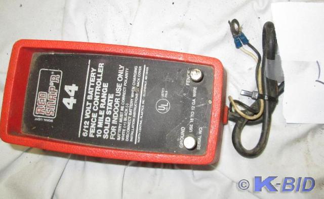 lot 277 image: Red Snapper 612 volt battery fence...