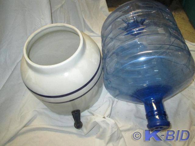 lot 293 image: Ceramic urn with spigot and plastic...