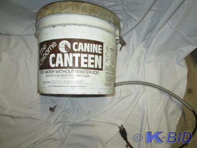 lot 298 image: Heated pet water dish