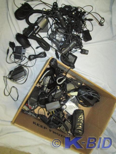 lot 299 image: Lot of assorted cell phone chargers...