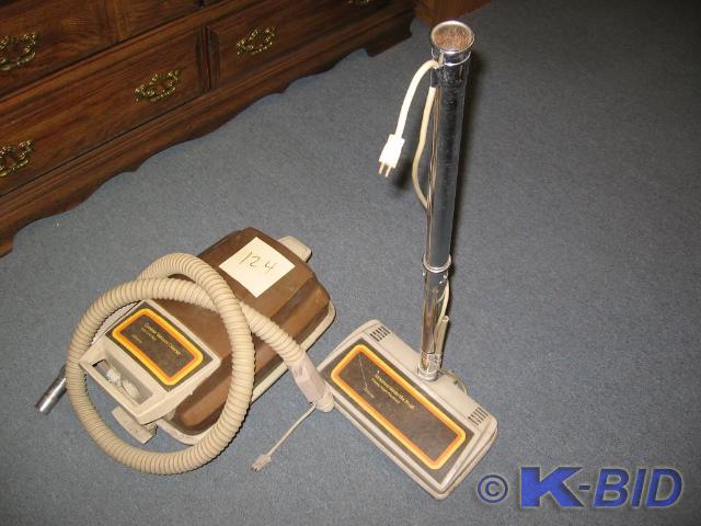 lot 321 image: Vintage JC Penney canister vacuum c...
