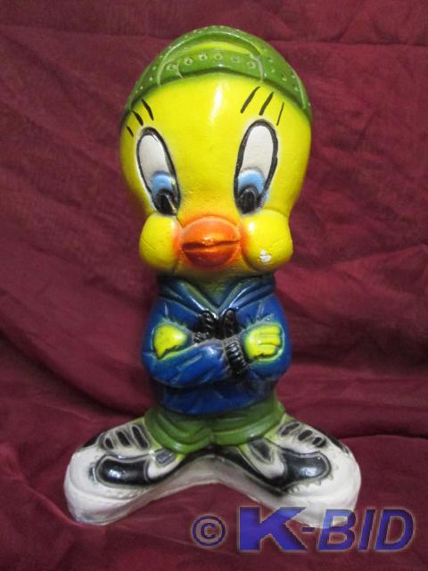 lot 103 image: Plaster paris Tweety Bird. Good con...