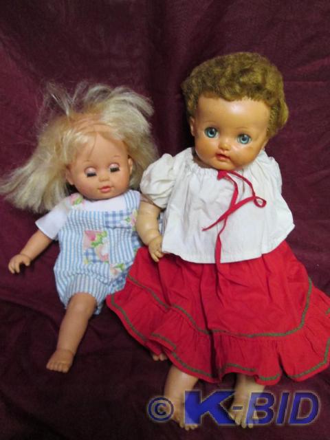 lot 104 image: Pair of vintage dolls with opening ...