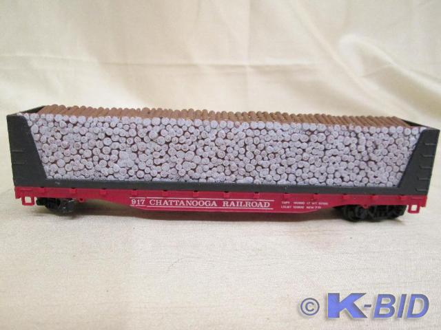 lot 147 image: Chatanooga flat rail car in HO scal...