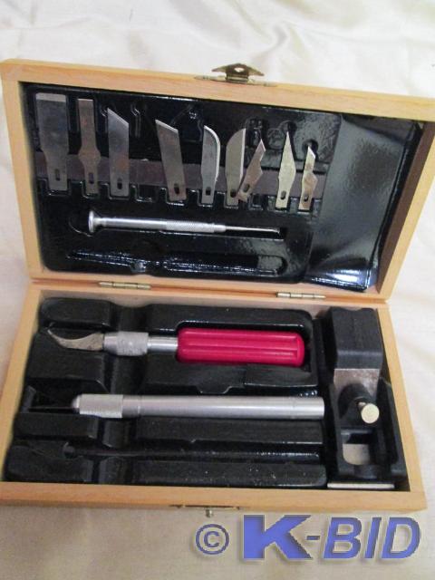 lot 68 image: Exacto knife set in a nice wooden b...