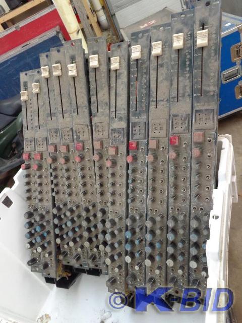 lot 17 image: Midas PR40A&nbspChannel Strips 12 ...