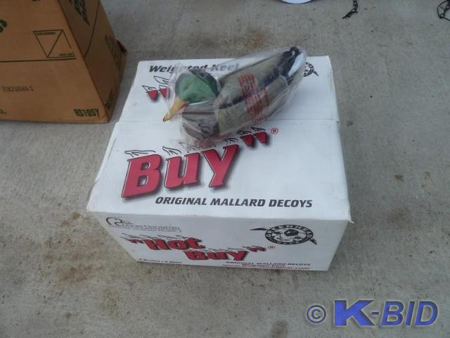 lot 39 image: Green Head Duck decoys  Mallard de...