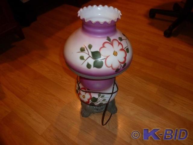 lot 72 image: Antique Lamp  Flower design  ...