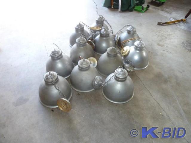 lot 8 image: Antique lighting  Swag chain hangi...