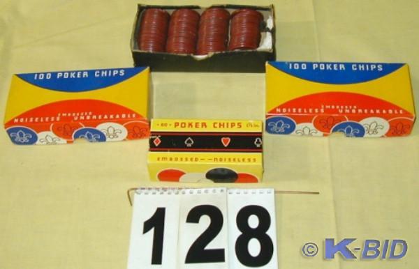 lot 128 image: Nice Lot of Vintage Bakelite and No...