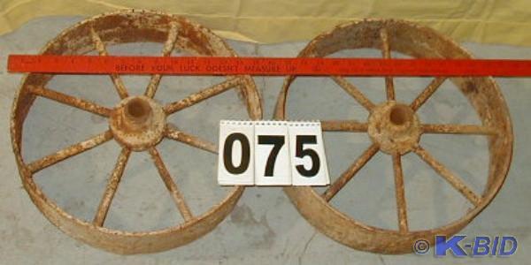 lot 75 image: Pair of Vintage Steel Dock or Boatl...