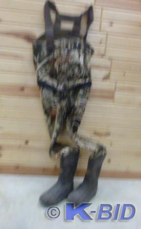 lot 11 image: Red Head Camouflage Chest Waders   ...