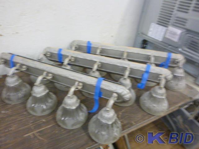 lot 145 image: 3 5-Bulb Bar Lights   1 Broken Bulb...