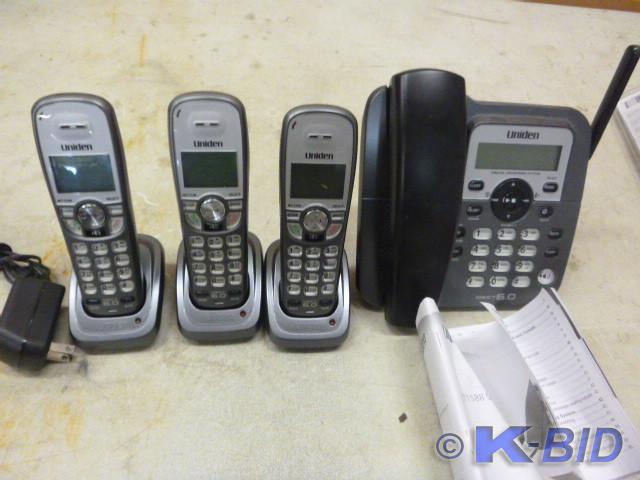 lot 150 image: Uniden 4 Pack Bundle CordedCordles...