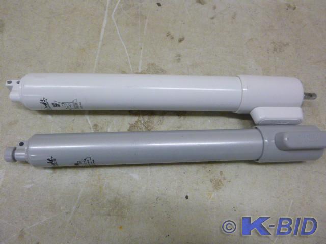lot 154 image: 2 Door Closers