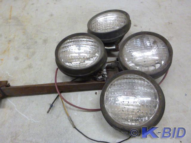 lot 197 image: 4 Mountable Light with Swivel Mount...