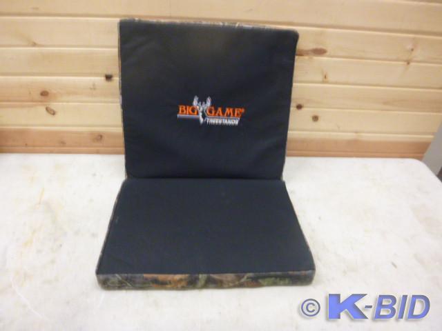 lot 22 image: Big Game Tree Stand Seat