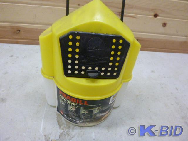 lot 37 image: Frabill Flow Troll Minnow Bucket