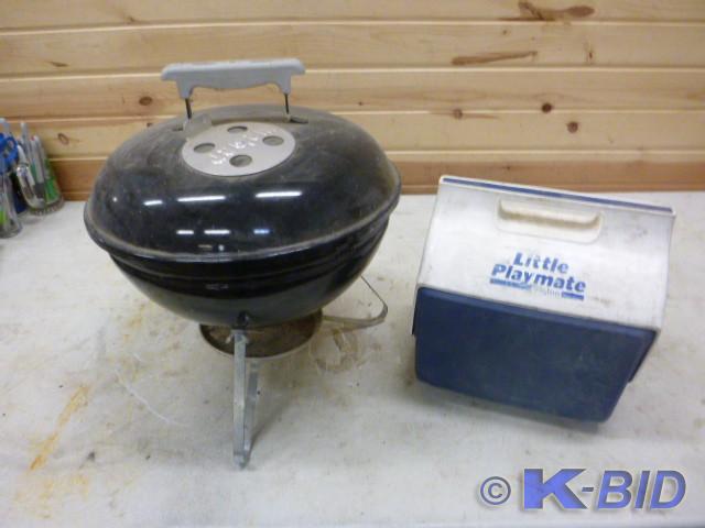 lot 51 image: Small Weber Grill and Little Playma...