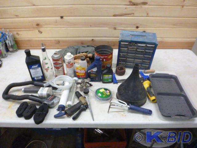 lot 58 image: Lot of Miscellaneous Garage Items